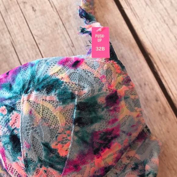 32B VS PINK Date Convertible Halter Push-Up Bra - Picture 5 of 5